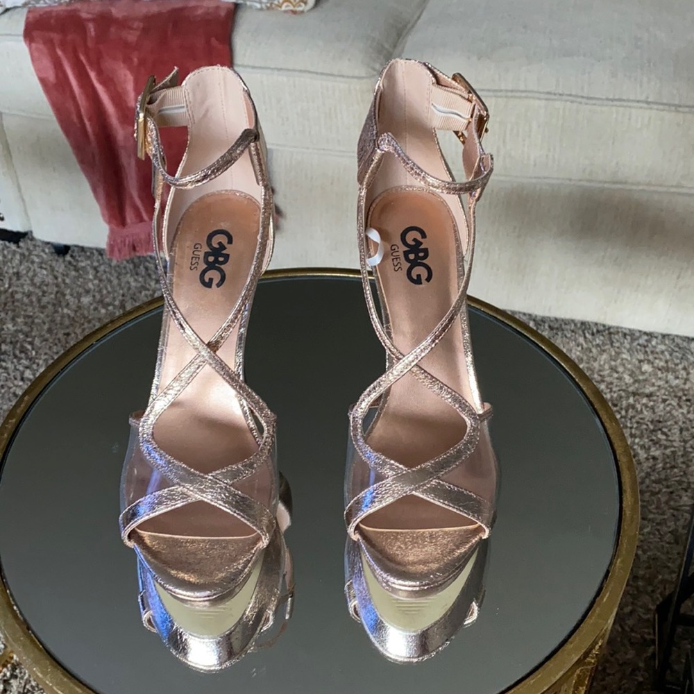 heeled sandals never used are in perfect condition
